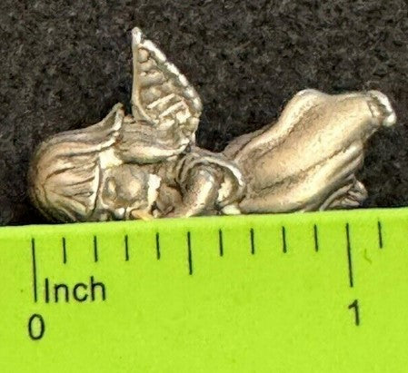 Brooch  Angel silvertone  1.25 inches Christmas