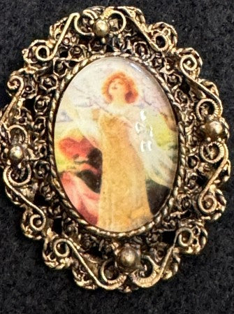 Brooch hand painted cameo  goldtone porcelain 1.5 Inches