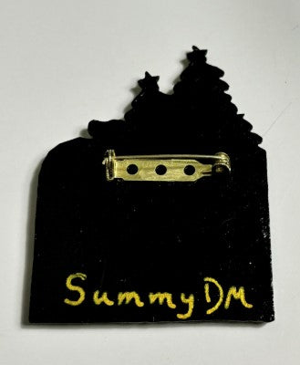 Brooch, enamel christmas house signed Summy DM