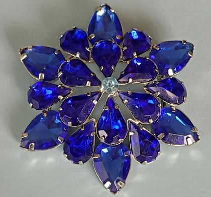 Brooch Large blue rhinestone  prong 1.75 inches