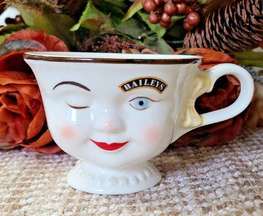 Vintage Baileys Irish Cream Cup 3” Winking Mrs Yum Creamer 1996 Limited Edition