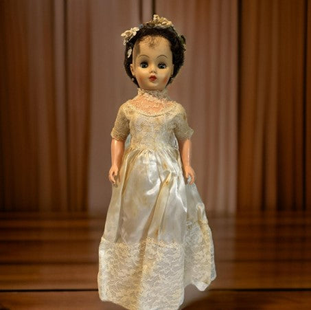 Vintage 20” inches tall Hard Plastic Wedding/Bride Doll ( see Pics)