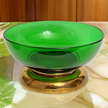 MCM Paden City Glass Emerald Glo Large Glass Serving Bowl Cut Starburst Design