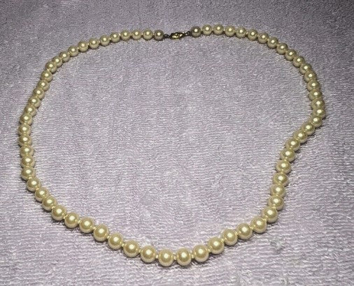 Pearl Necklace  Knotted 22 Inches Cream Fish Hook Fastner