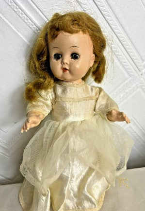 Doll- Cinderella  Doll 1955 Vintage  10 inches Blinking Eyes