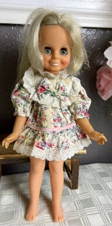 Crissy Doll 1960s   can change hair length 16 inches tall