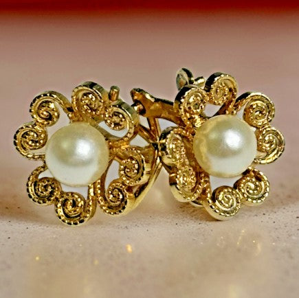 Earrings Goldtone Pearl Studs  0,25 Inches