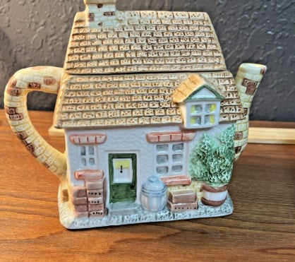 Teapot Corner Store Novelty glazed  6 inches