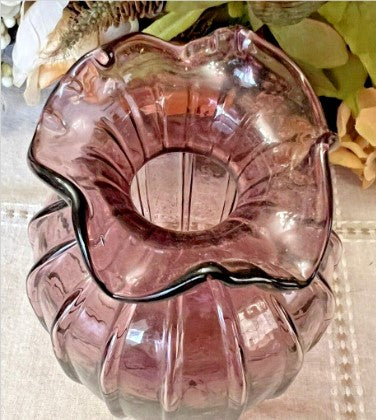 Vintage Cranberry Hand Blown Ribbed Ruffled Edge Oval Glass Vase 6 inches