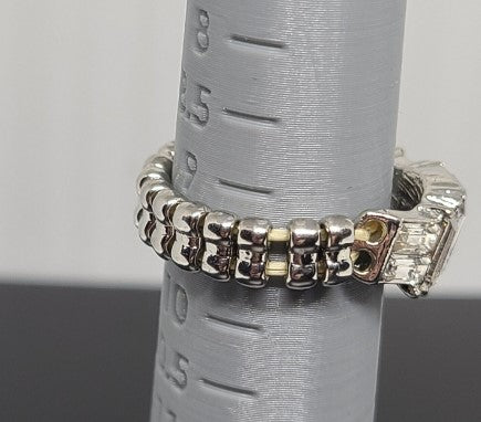 Ring  Stretch rhinestone silvertone  size 7-9