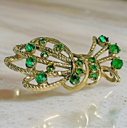 Brooch - Green Rhinestone prong set Brooch Vintage 1.75 Inches