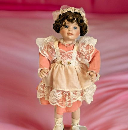 Ashton Drake  ROSE MARIE by Lia de Leo "Look at Me" collection Doll