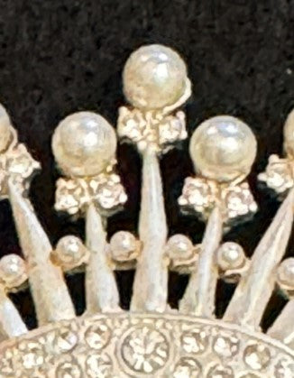 Brooch  Crown Rhinestone and pearl 2 inches silvertone