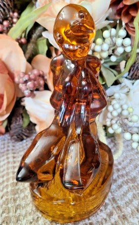 LE Smith GOOSE GIRL Hummel style Amber Glass 6" figurine