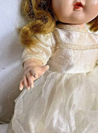 Doll- Cinderella  Doll 1955 Vintage  10 inches Blinking Eyes