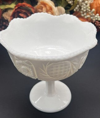 L E Smith Heritage Compote Milk Glass Pinwheel Star & Cane 7 inches