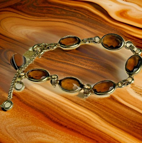 Vintage Sarah Coventry Bracelet ~ Faux stone topaz ~ gold tone 7.5" link Glass