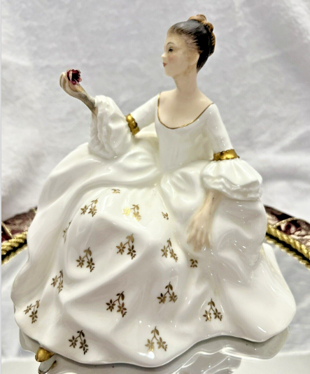 Vintage Royal Doulton My Love Figure H.N. 2339-1965