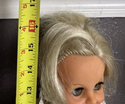 Crissy Doll 1960s   can change hair length 16 inches tall