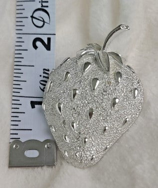 Vintage Sarah Coventry Strawberry Large Textured Fruit Silver Tone Brooch Pin