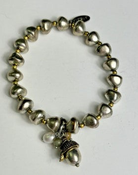 Bracelet Pearl with acron charm  - Hultquist Copenhagen